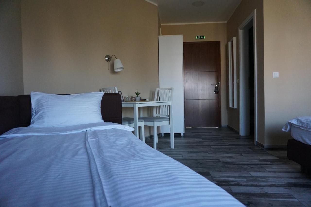 Guesthouse & Restaurant Tekovina スメデレヴォ エクステリア 写真