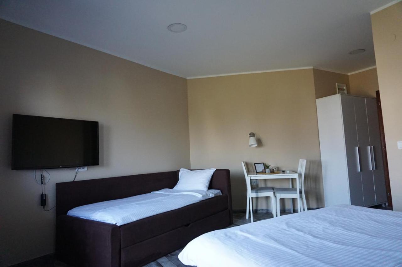 Guesthouse & Restaurant Tekovina スメデレヴォ エクステリア 写真