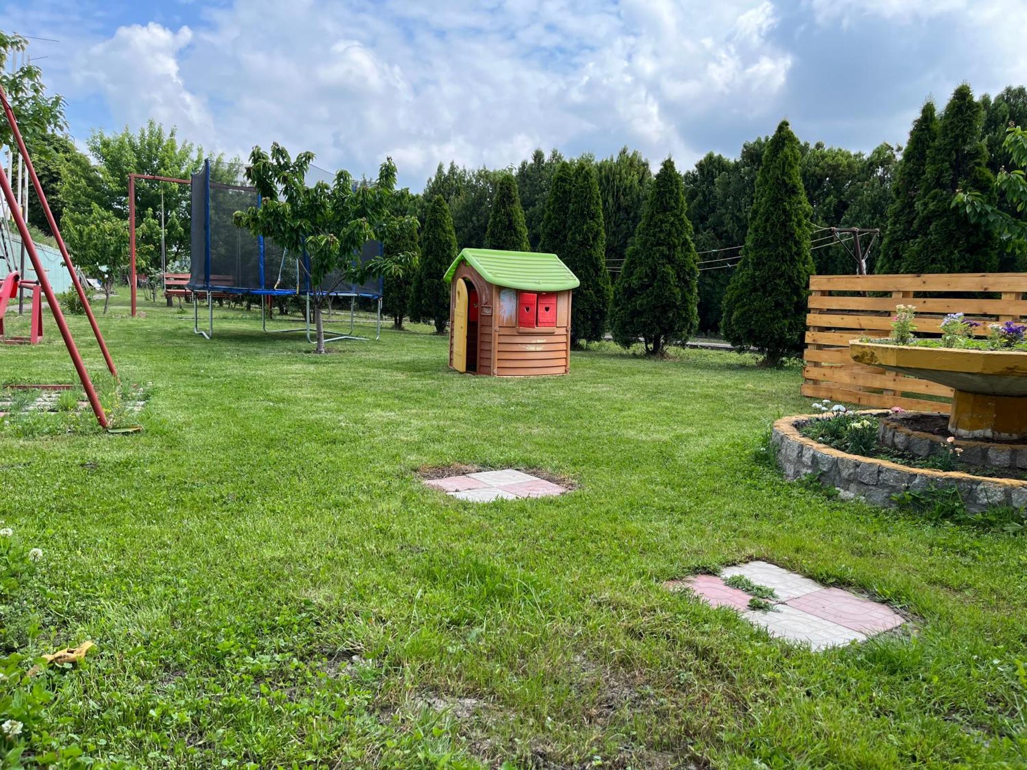 Guesthouse & Restaurant Tekovina スメデレヴォ エクステリア 写真