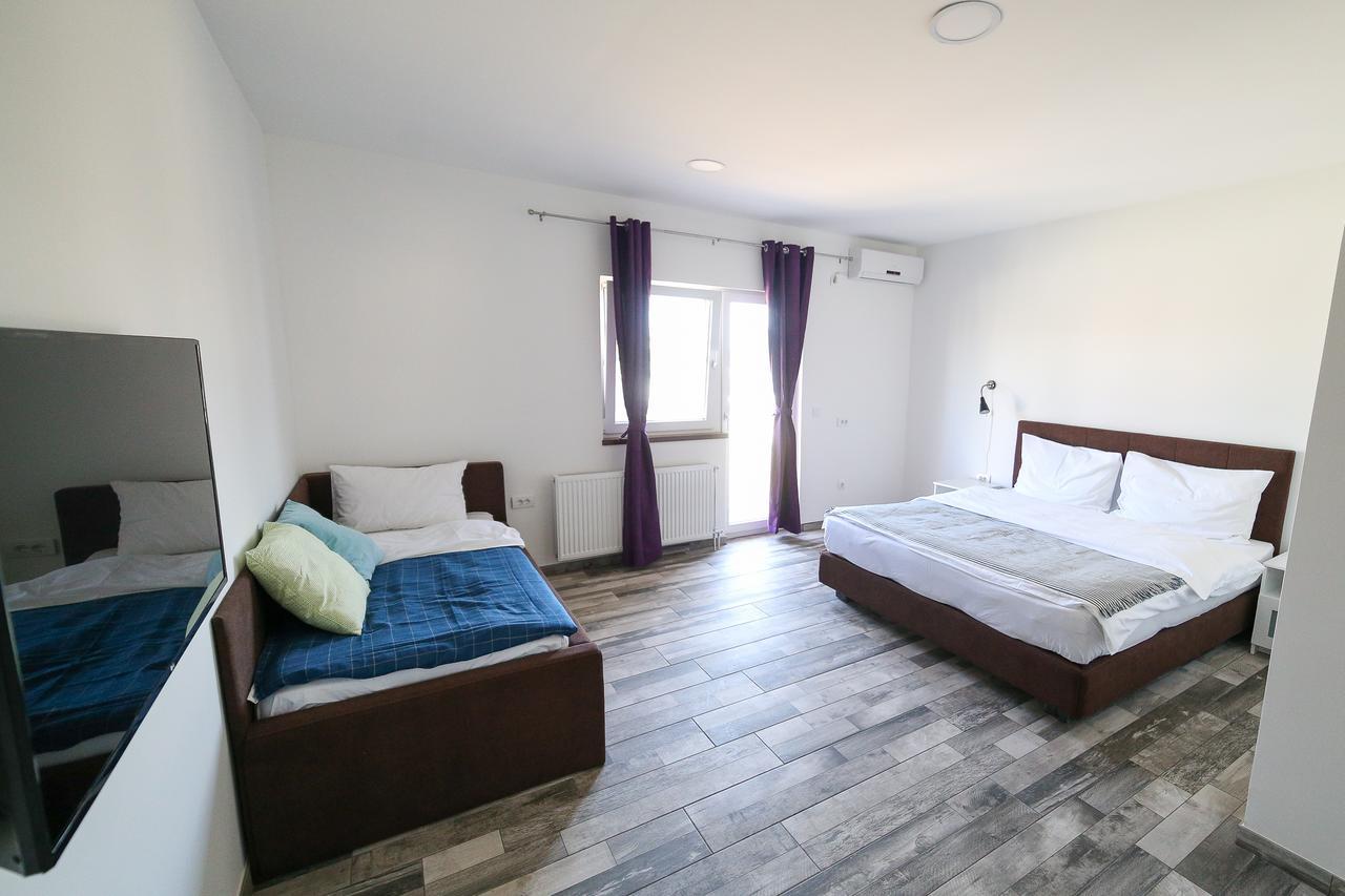 Guesthouse & Restaurant Tekovina スメデレヴォ エクステリア 写真