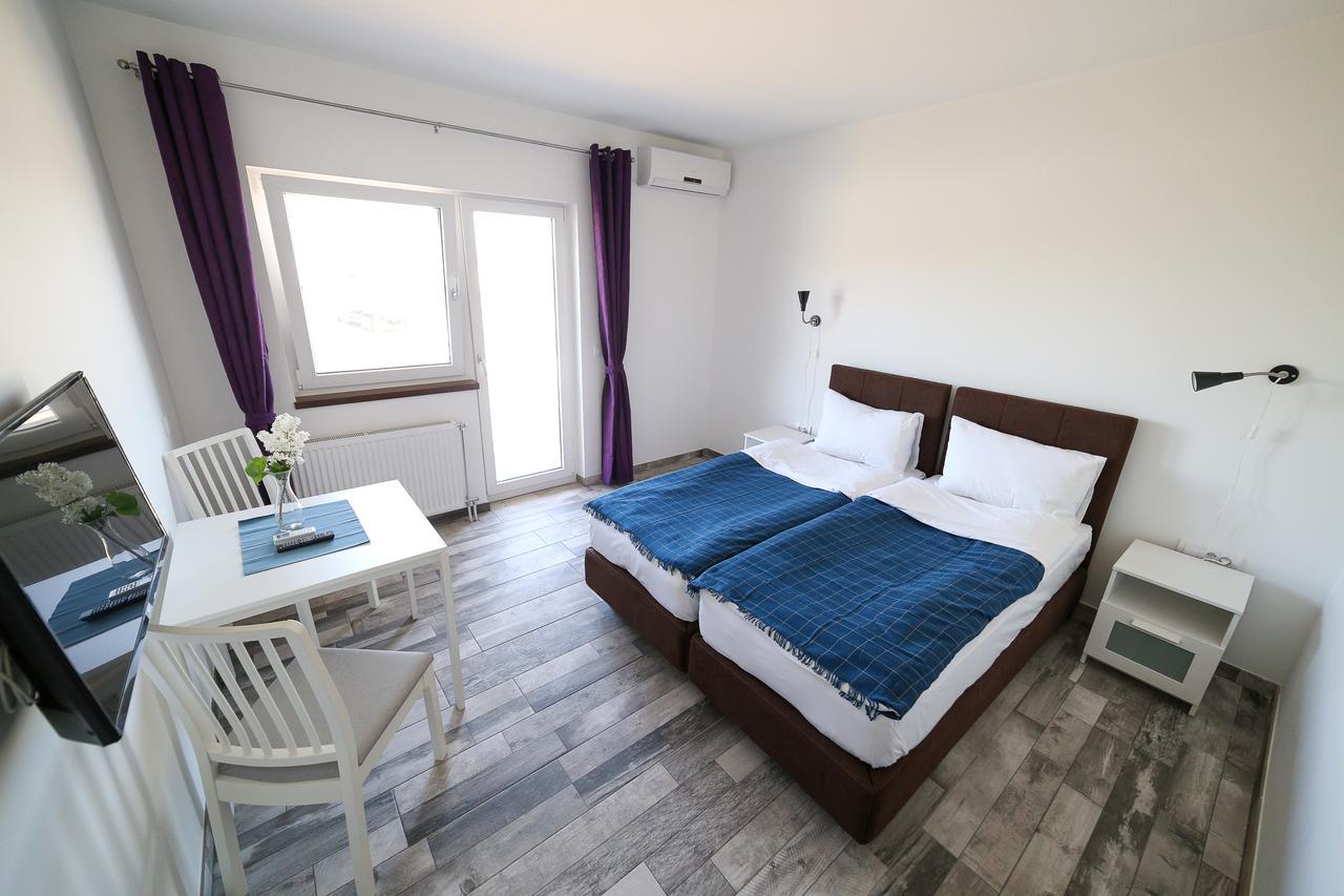 Guesthouse & Restaurant Tekovina スメデレヴォ エクステリア 写真