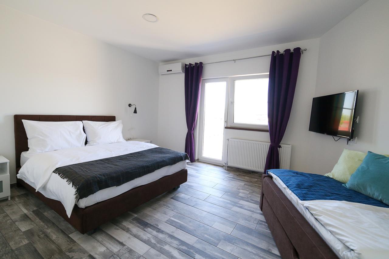 Guesthouse & Restaurant Tekovina スメデレヴォ エクステリア 写真